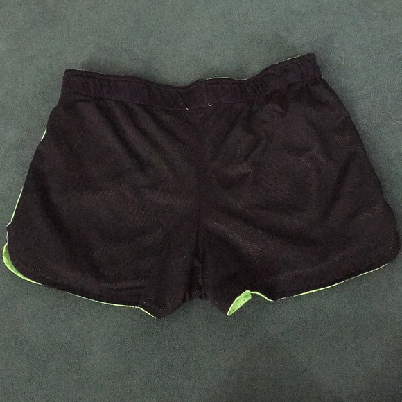 Athletic shorts - Picture 4 of 4